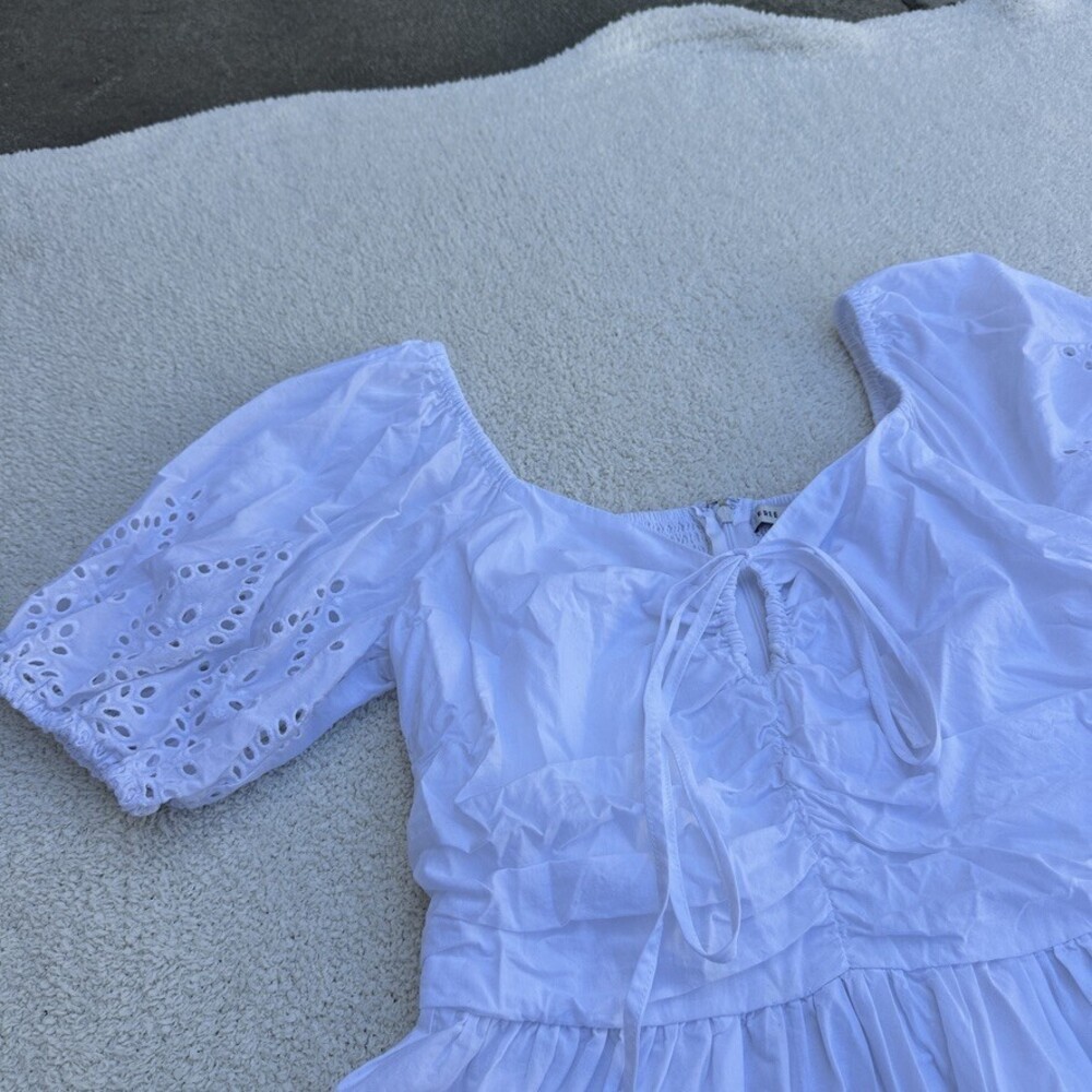 Free Assembly White Eyelet Puff Sleeve Peasant Top Cotton Smocked XS - Picture 2 of 7